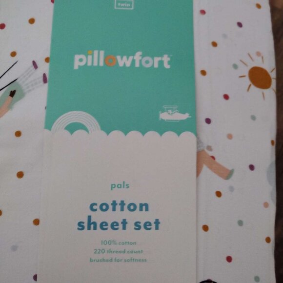 100 % cotton Twin size Pillowfort sheet set for kids Pals Multicolor Beautiful - Picture 4 of 9